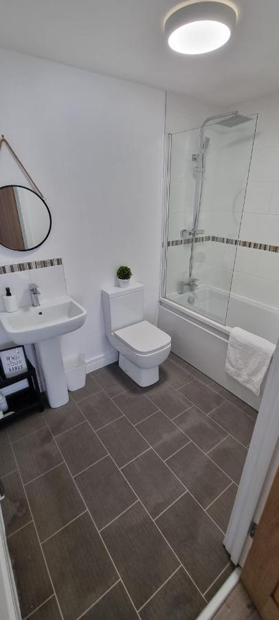 Fab 2Bedroom Apartment- Free Parking, 5Mins From City Centre, Portland Rd Ne2 1Dj Newcastle upon Tyne Buitenkant foto