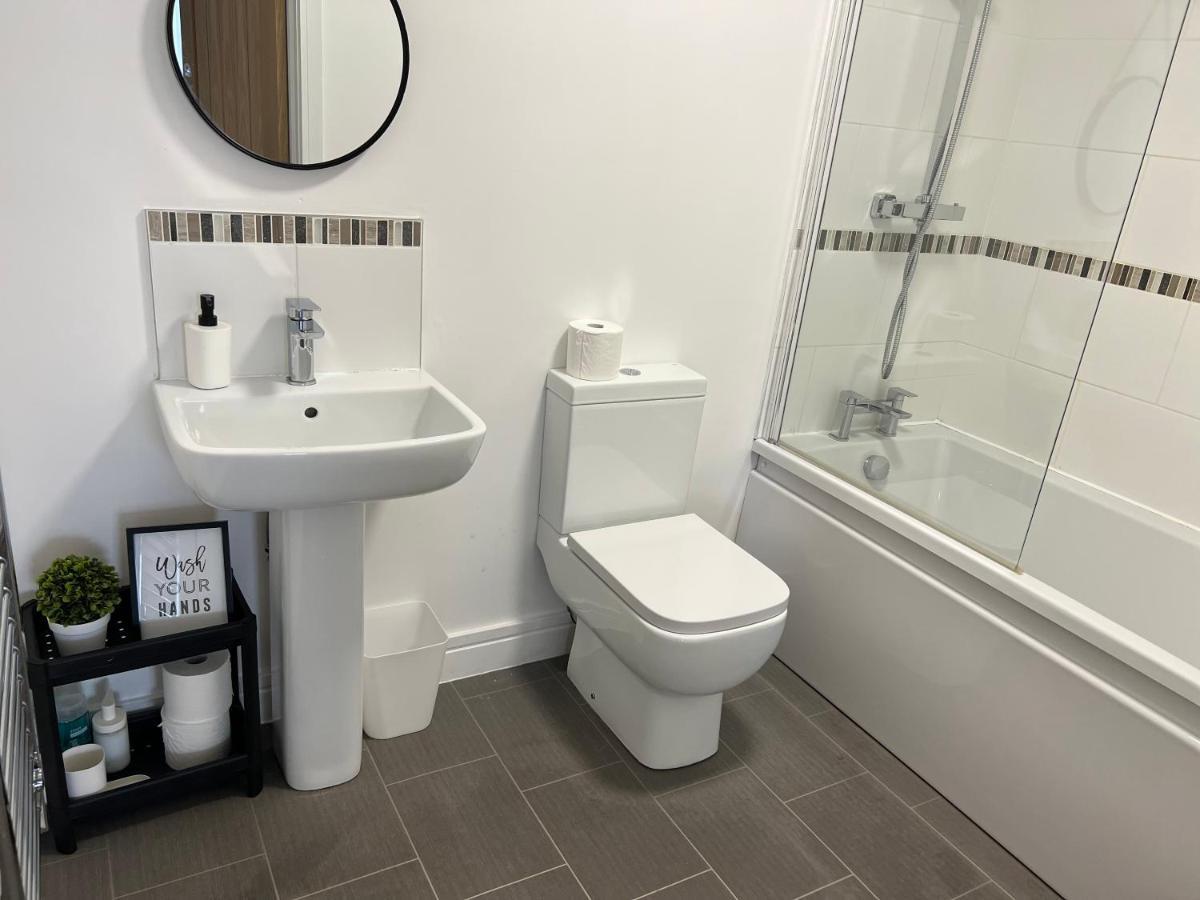 Fab 2Bedroom Apartment- Free Parking, 5Mins From City Centre, Portland Rd Ne2 1Dj Newcastle upon Tyne Buitenkant foto